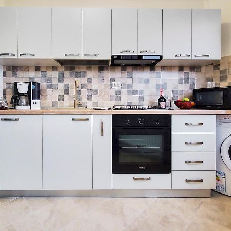 Smarald Apartament Iulius Mall Iasi Exterior photo