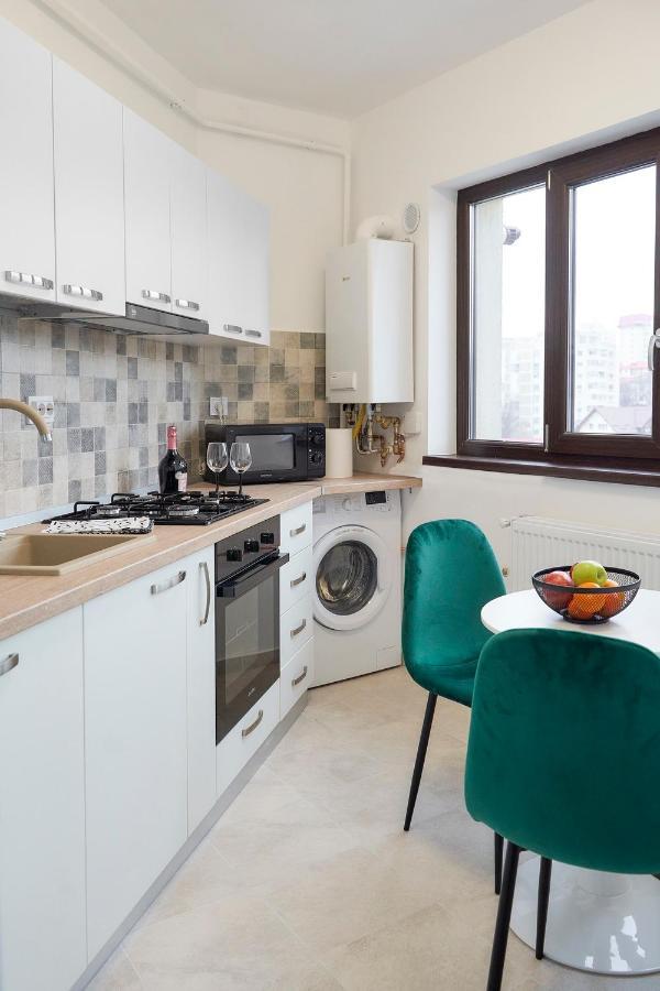 Smarald Apartament Iulius Mall Iasi Exterior photo